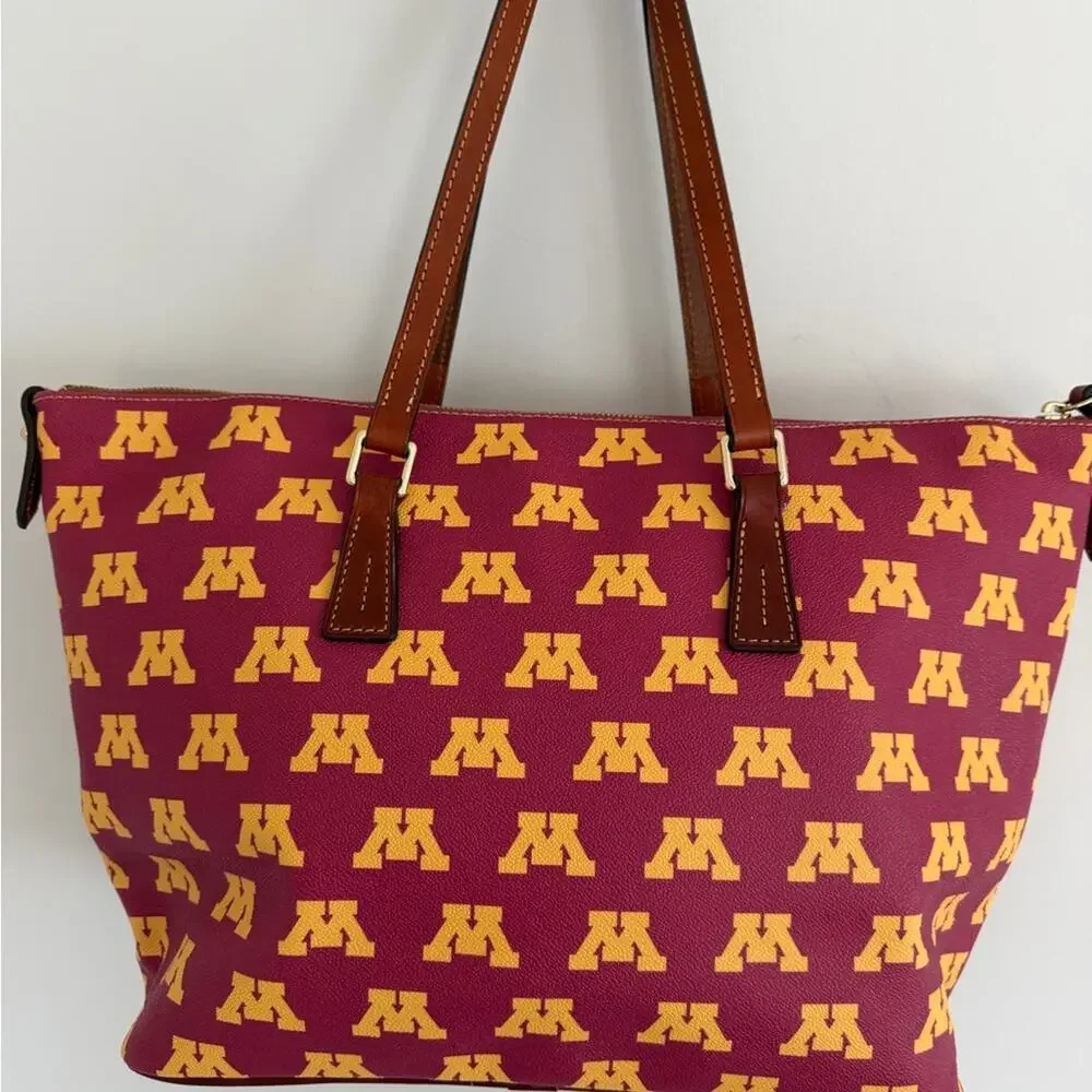 Dooney and Bourke University of Minnesota tote Collegiate Colection